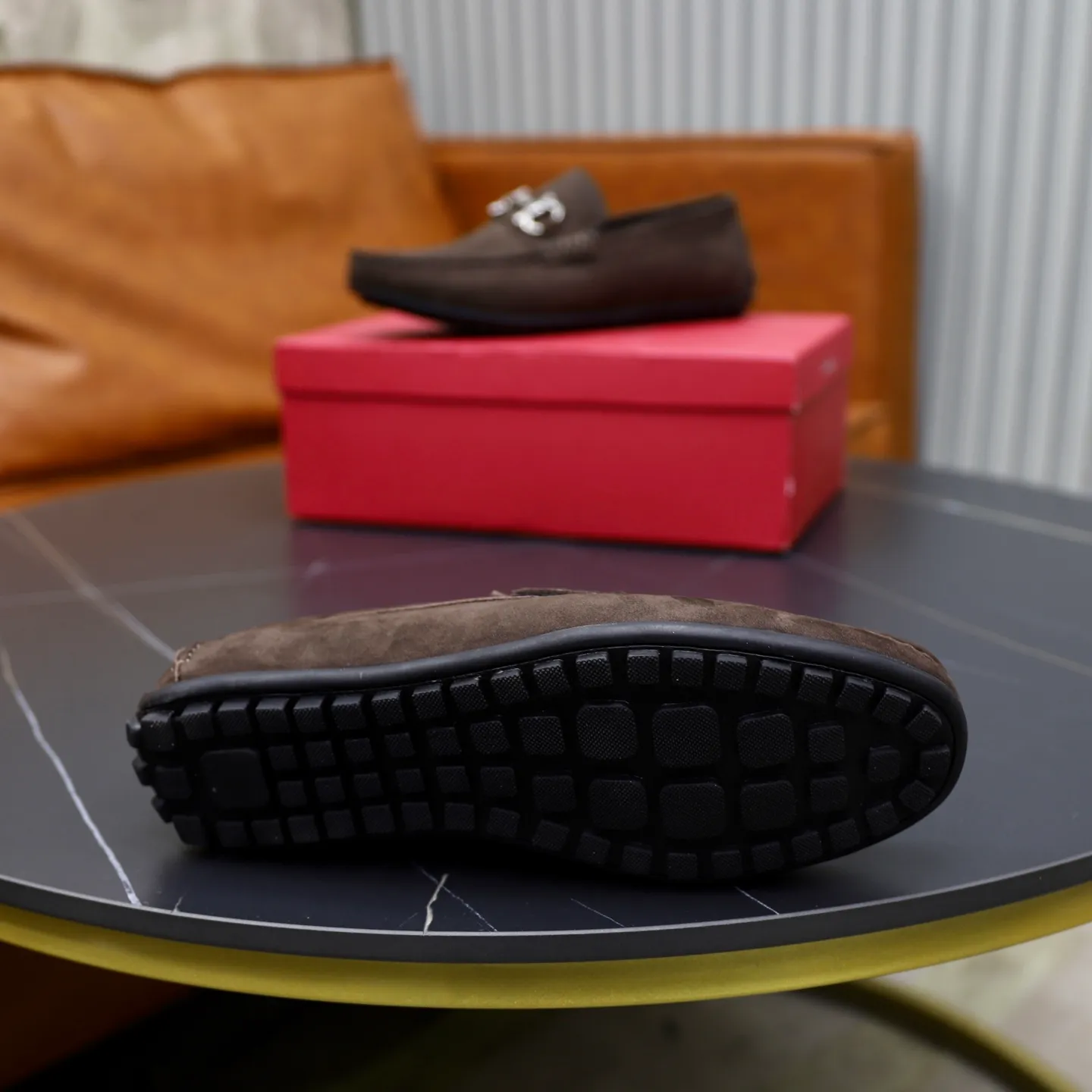 Men's men's shoes 💰462💰🙅‍♂️🙅‍♂️🙅‍♂️Niuli Brand: Ferragamo Standard code: Men's code 38/44 (45 customized) Grade: Same style as the official website Material: Original imported cowhide leather lining Original wear-resistant lightweight outsole Style category: Men's casual slip-on shoes Doudou shoes Noble luxury brand elements, top luxury color: actual picture color